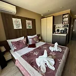 Apartment Sea View Private Paradiso B 509 *